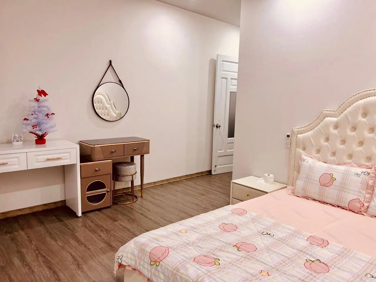 Son Thinh Apartment I Can Ho View Bien Dep Co 3Pn 130M2 I Gia Tot Vung Tau 0*,  Vietnam